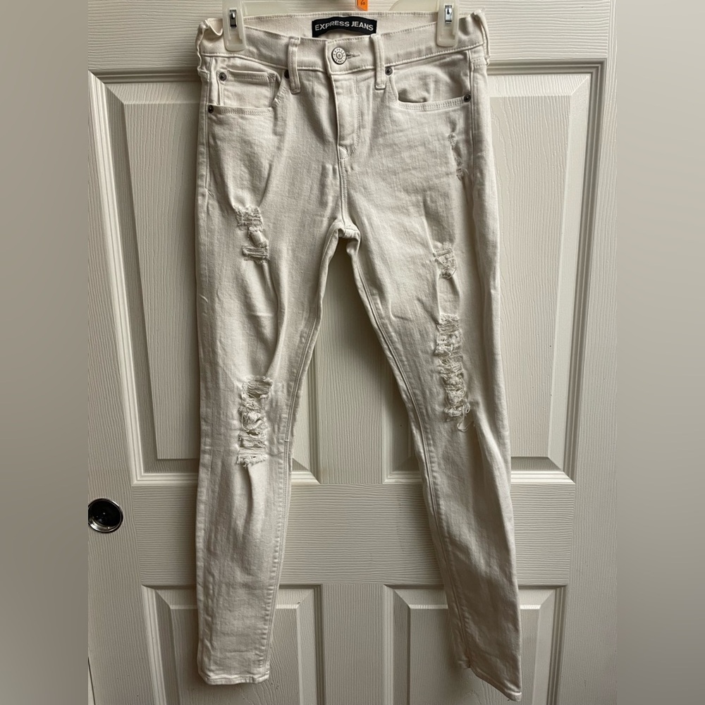 Express Mid-Rise White Distressed Jean Leggings